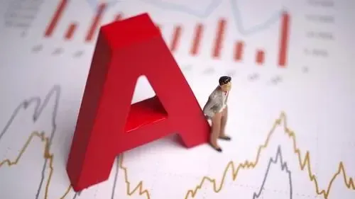 A股半年报“交卷”：近八成公司盈利 人工智能引领增势
