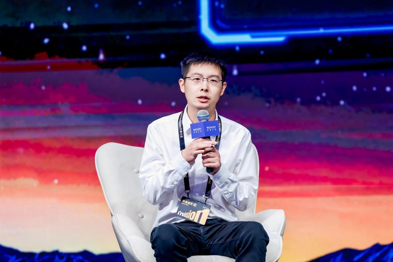 宇树宣布IPO计划后王兴兴首次公开发言：机器人硬件完全够用，最大的问题是AI