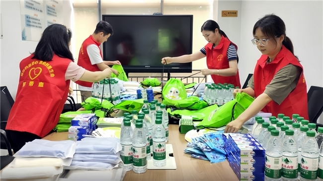 夏日脐悠悠，清凉传温情 | 浙江省脐血库致敬高温下的坚守者